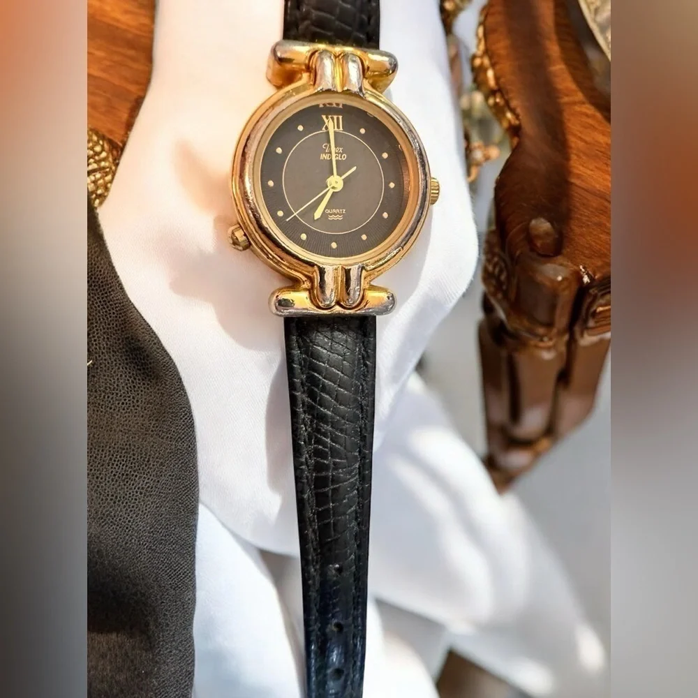 1995 Timex Watch Gold Tone